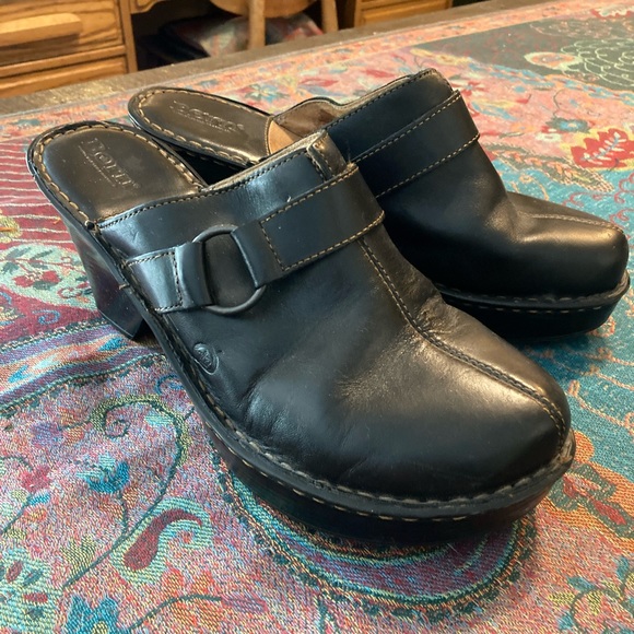 Born Clogs - Picture 3 of 6